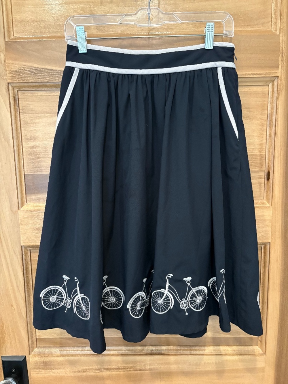 A-Line Skirt Anthropologie Comme Toi Embroidered Gathered Black Bicycle
